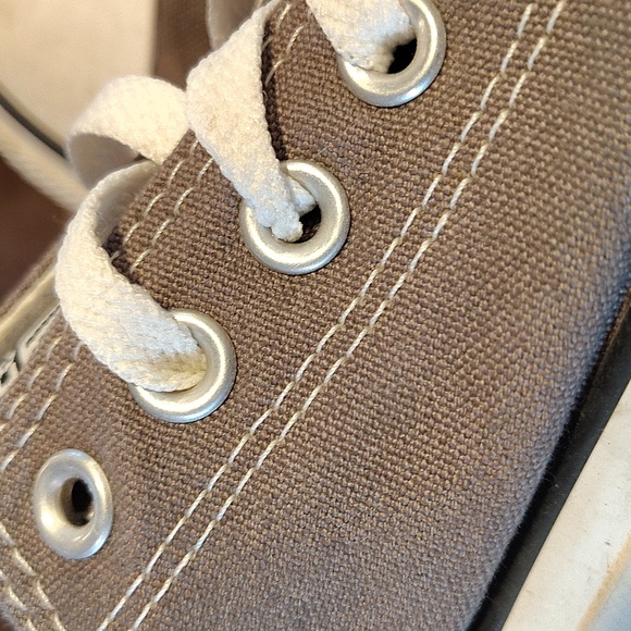 Converse - Picture 7 of 7